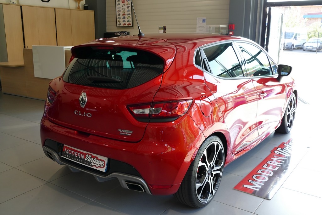 Renault Clio RS Trophy EDC 220cv Véhicule Modern Vintage