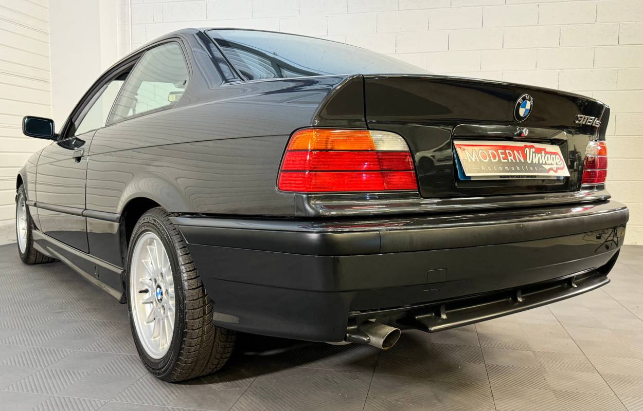 BMW 318is E36 Coupé 1.9 140cv 14