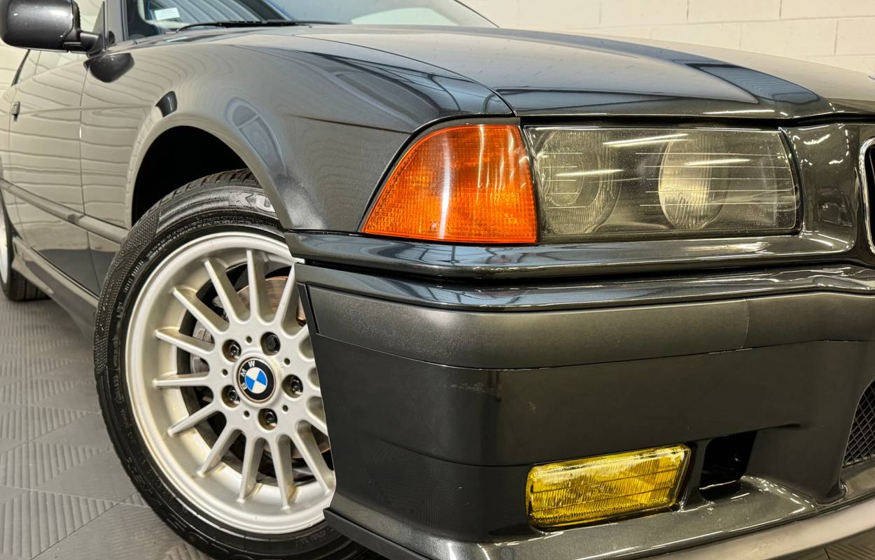 BMW 318is E36 Coupé 1.9 140cv 3