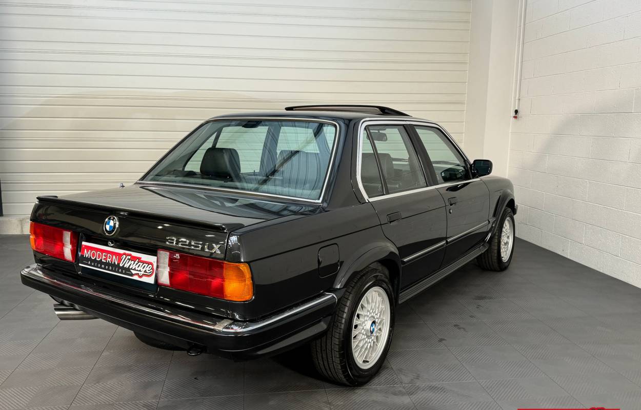 BMW 325ix E30 Berline 171cv Phase 1 11