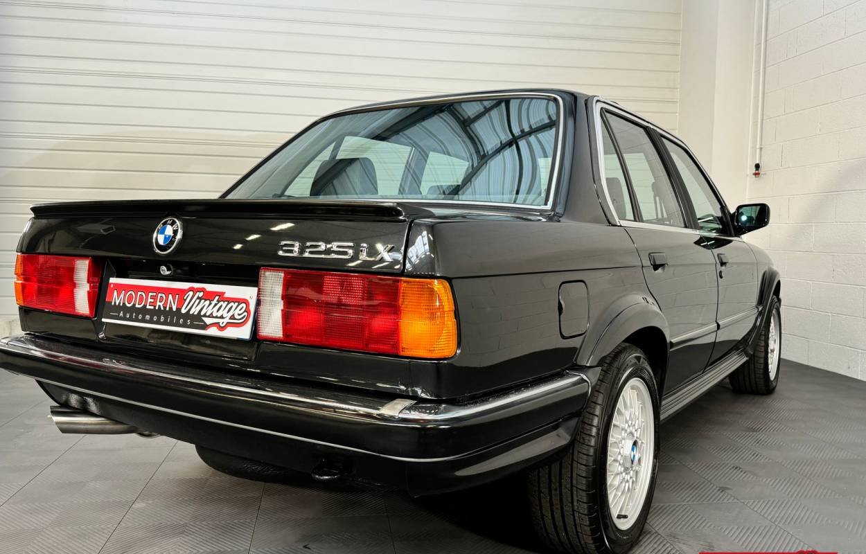 BMW 325ix E30 Berline 171cv Phase 1 16