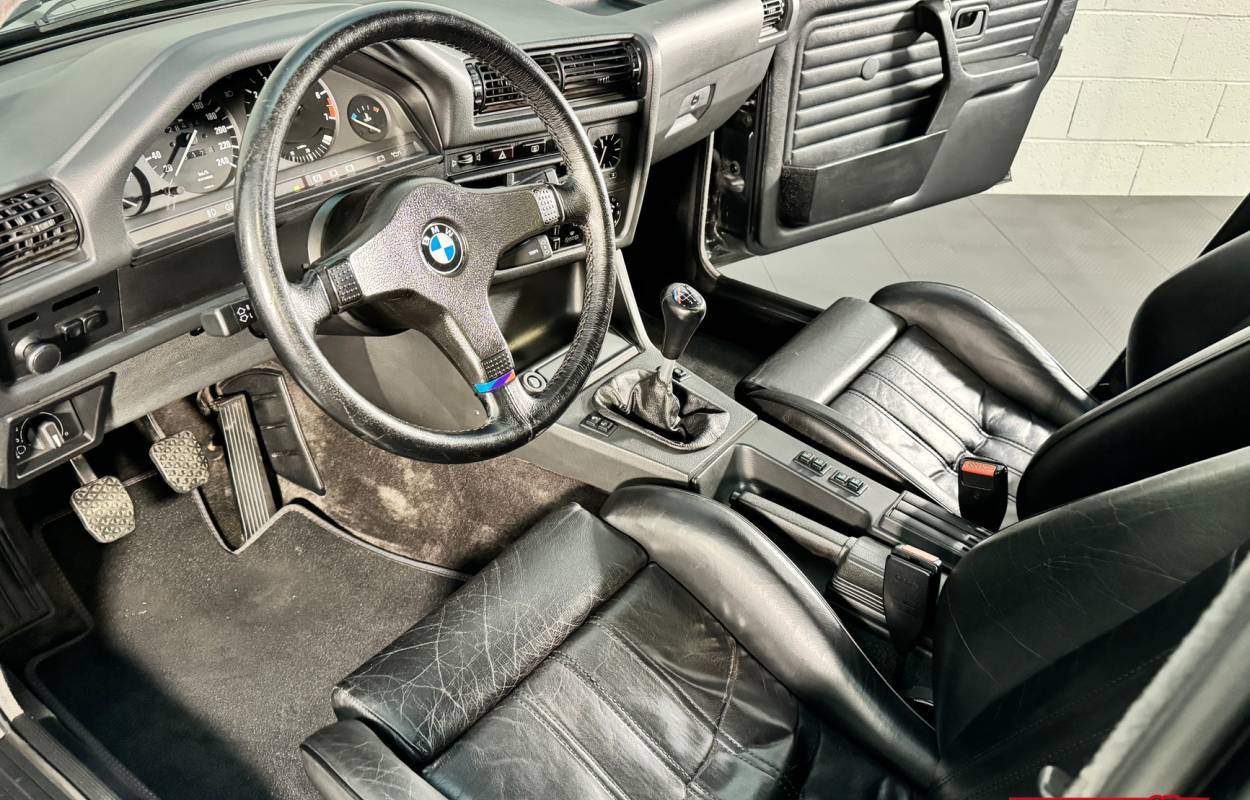 BMW 325ix E30 Berline 171cv Phase 1 0