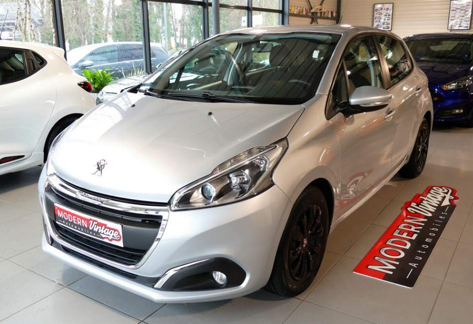 Peugeot 208 1.6 HDI 100cv Business