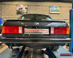 BMW 325ix E30 Berline 171cv Phase 1 13