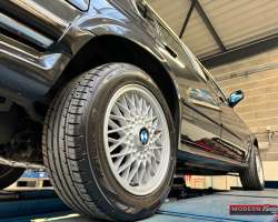 BMW 325ix E30 Berline 171cv Phase 1 4