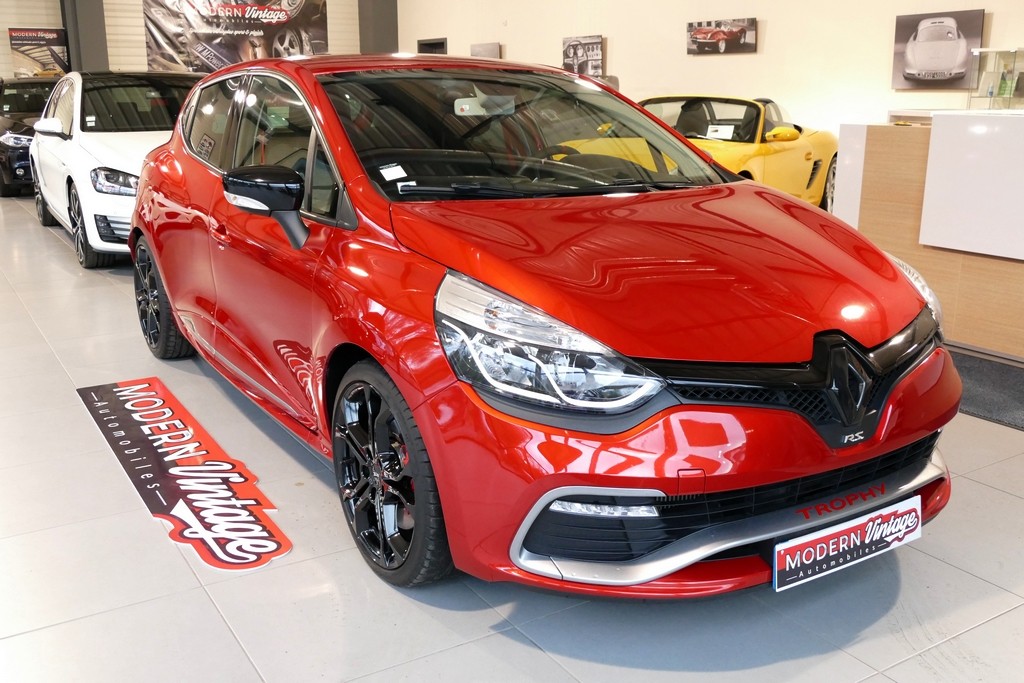 Renault Clio IV RS Trophy EDC 220 Véhicule Modern
